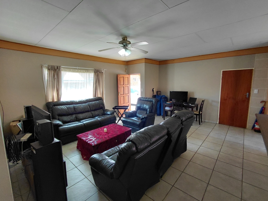To Let 2 Bedroom Property for Rent in Wilkoppies North West